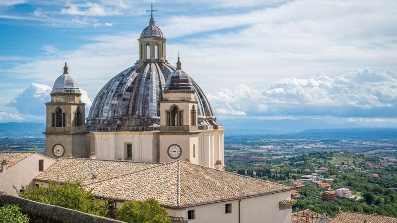 La cupola della Basilica di Santa Margherita e il panorama