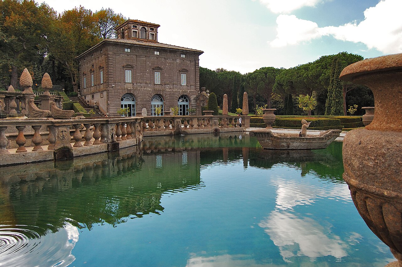 La palazzina e la fontana nel giardino di Villa Lante